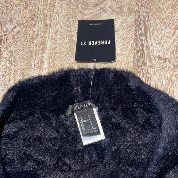 NWT Forever 21 black furry fur leggings Small - Picture 3 of 3